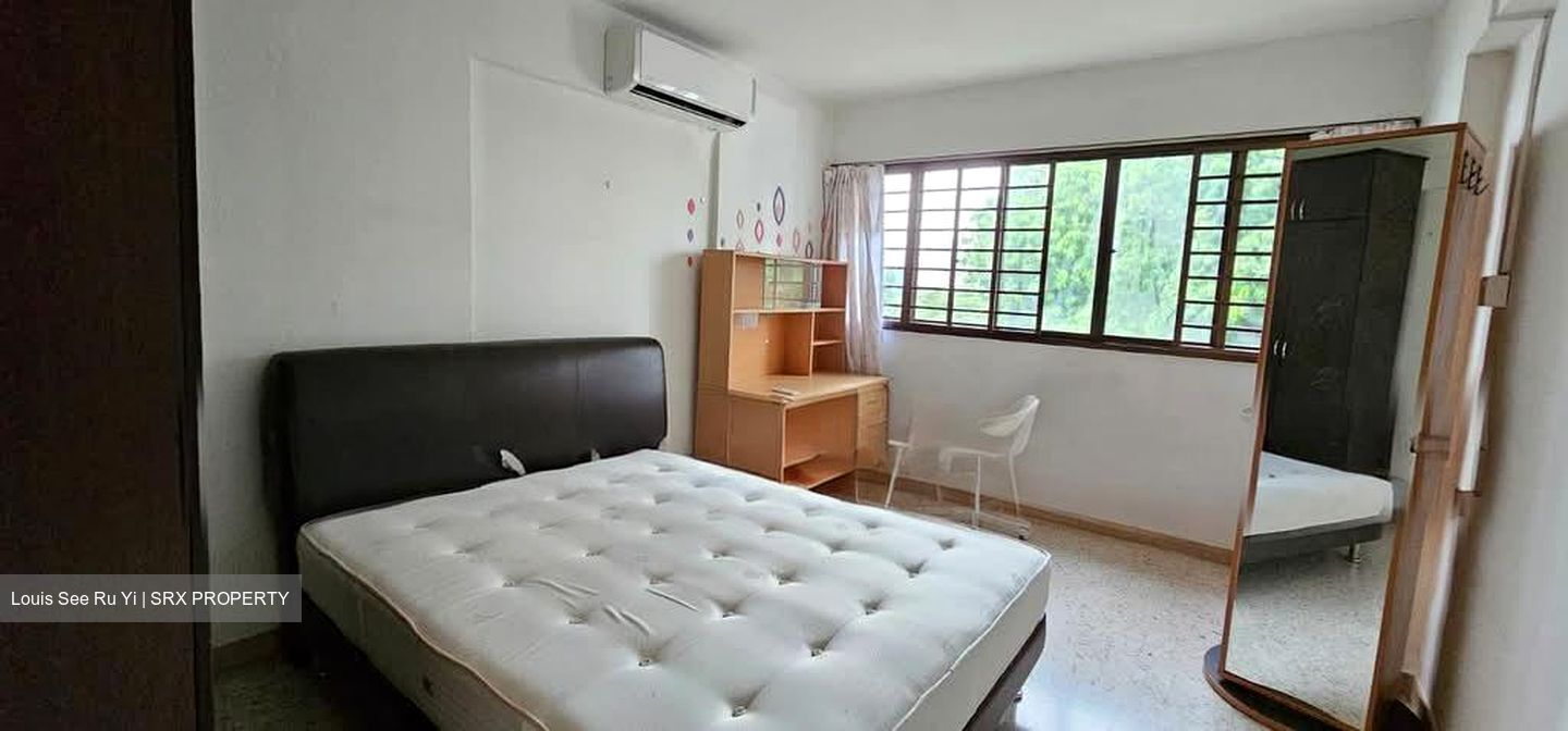 Blk 203 Jurong East View (Jurong East), HDB 5 Rooms #557528921